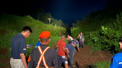 Jalur KA Pogajih-Kesamben Normal Kembali Usai Diterjang Longsor