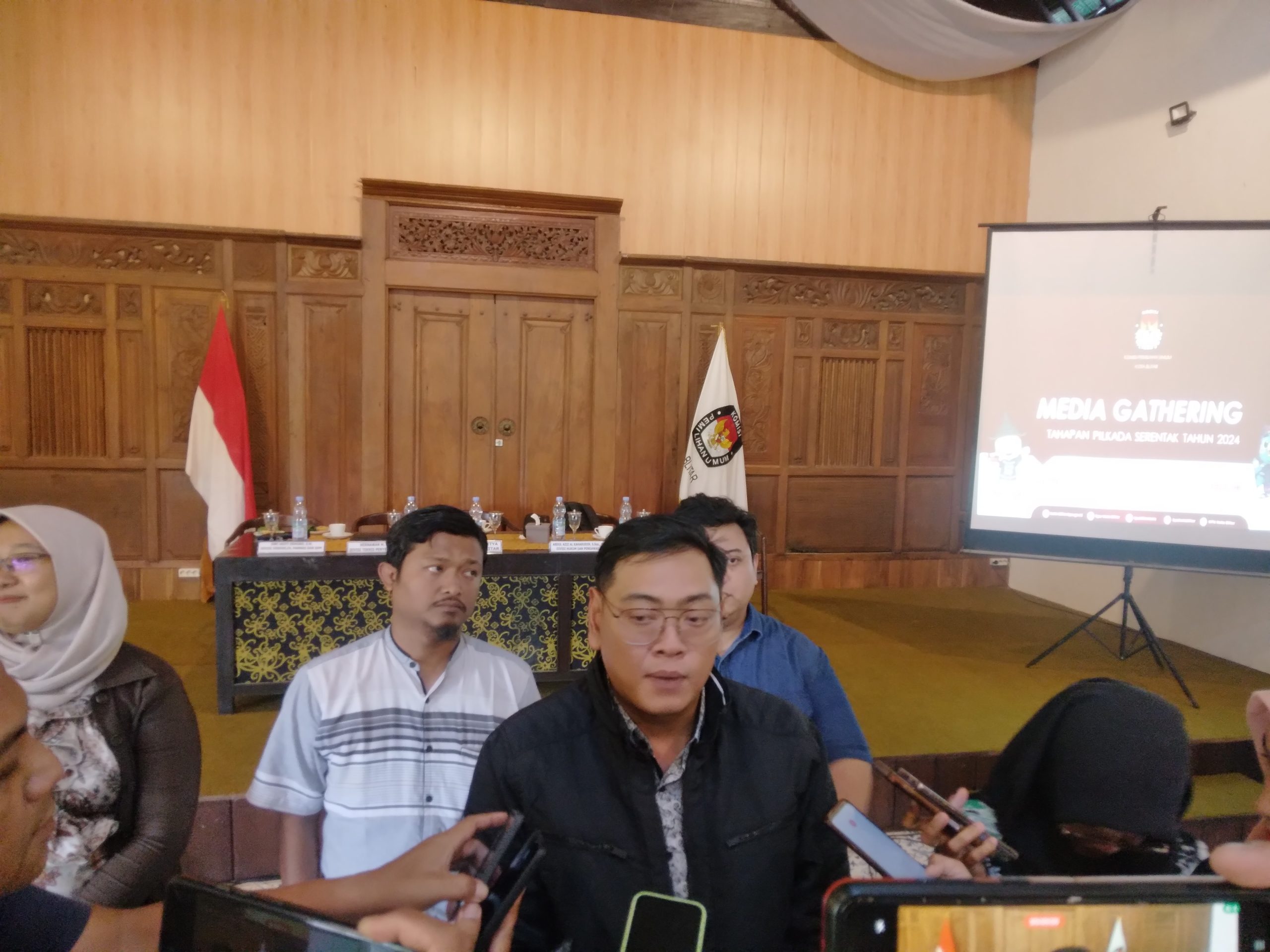 Molor Dua Hari, KPU Kota Blitar Gelar Rekapitulasi Tingkat Kota pada 4 Desember