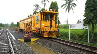 Perbaikan Jalur KA Pohgajih-Kesamben Selesai, Kecepatan Normal Kembali