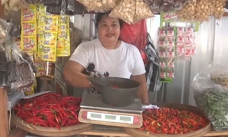 Harga Cabai di Jombang Melonjak Drastis, Masyarakat Dipaksa Berhemat