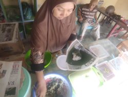 Nasi Pecel Pincuk Kembang Turi Bu Wiji, Sarapan Legendaris yang Menggugah Selera di Jombang