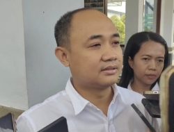 Kajari Kabupaten Kediri Lepaskan Tembakan Peringatan Usai Mobil Dihadang Orang Tak Dikenal
