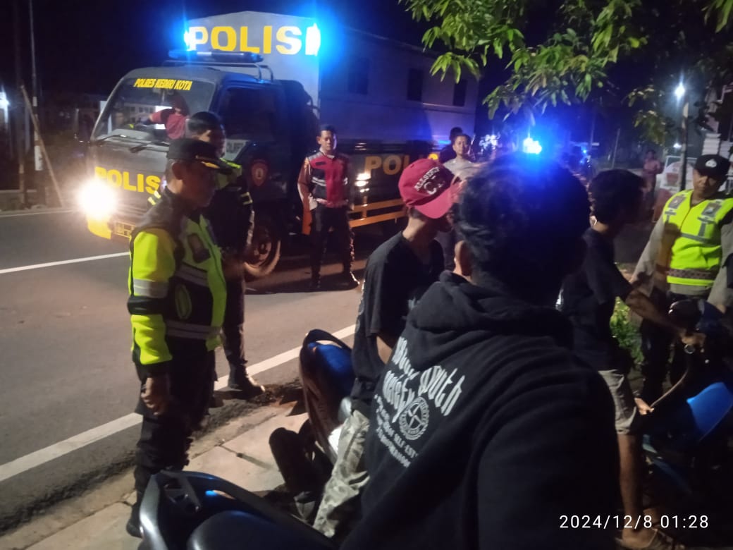 Patroli Skala Besar, Polisi Temukan Puluhan Pesilat di Kediri