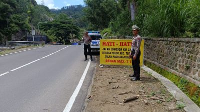 Satlantas Polres Ponorogo Pastikan Jalur Antar Kabupaten Aman Jelang Operasi Lilin Semeru 2024