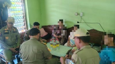 Satpol PP Kabupaten Kediri Amankan 10 Botol Miras di Dua Warung Eks Lokalisasi