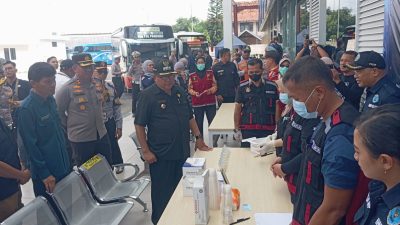 Wali Kota Santoso Pantau Kesiapan Angkutan Nataru, Pesan Kru Bus Jaga Kesehatan