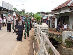 Almari dan Sertifikat Tanah Hanyut, Mbah Katijan, Warga Tiron, Kecamatan Banyakan Pasrah Kehilangan Harta Benda