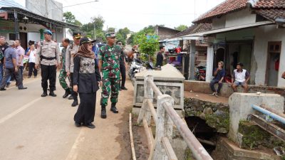 Almari dan Sertifikat Tanah Hanyut, Mbah Katijan, Warga Tiron, Kecamatan Banyakan Pasrah Kehilangan Harta Benda