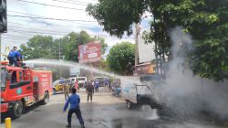 Mobil Box Pengirim Makanan Terbakar di Ponorogo, Kerugian Capai Belasan Juta