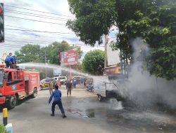 Mobil Box Pengirim Makanan Terbakar di Ponorogo, Kerugian Capai Belasan Juta