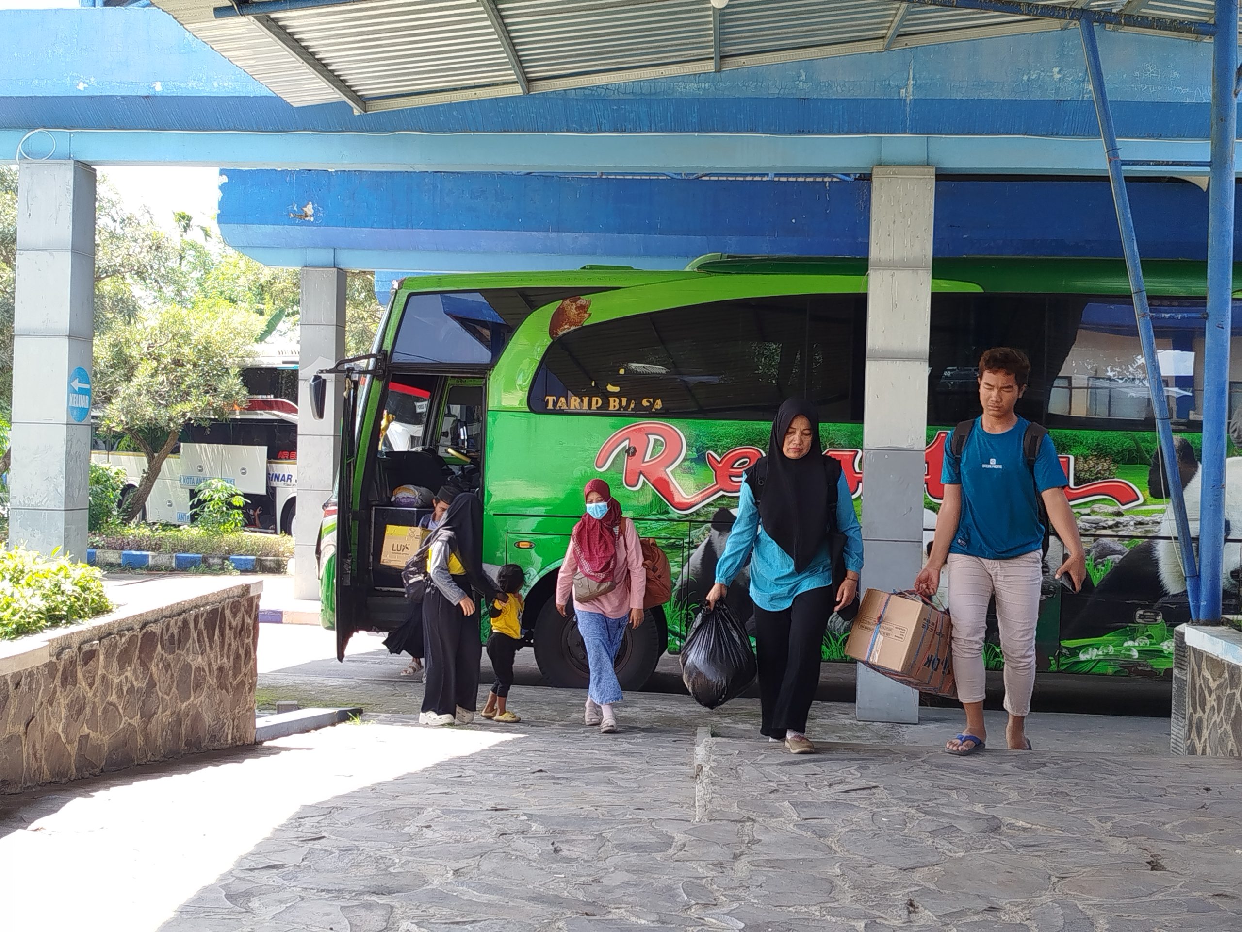 Terminal Seloaji Ponorogo Ramai Penumpang Selama Libur Nataru, Kenaikan Hampir 100 Persen