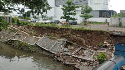 Plengsengan Ambrol di Kediri Segera Diperbaiki, PUPR Siap Tangani Kerusakan