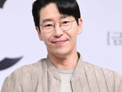 Uhm Ki Joon Resmi Umumkan Pernikahan di Umur 48 Tahun