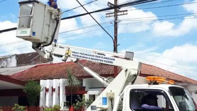 Perkim Kabupaten Kediri Tambah 55 PJU Jelang Natal dan Tahun Baru