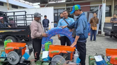 Alsintan diserahkan Dispertabun untuk kelompok tani Kabupaten Kediri (ist)