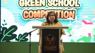 Pj Wali Kota Kediri Apresiasi 10 Sekolah SD dan SMP Terbaik Yang Lolos Babak Final Green School Competition