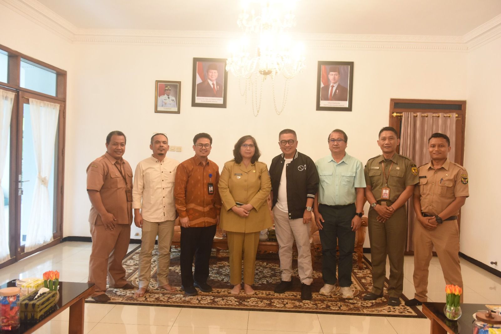 Pj Wali Kota Kediri Kedatangan Tamu Presenter Helmy Yahya, Bincang-Bincang Banyak Hal Mengenai Kota Kediri