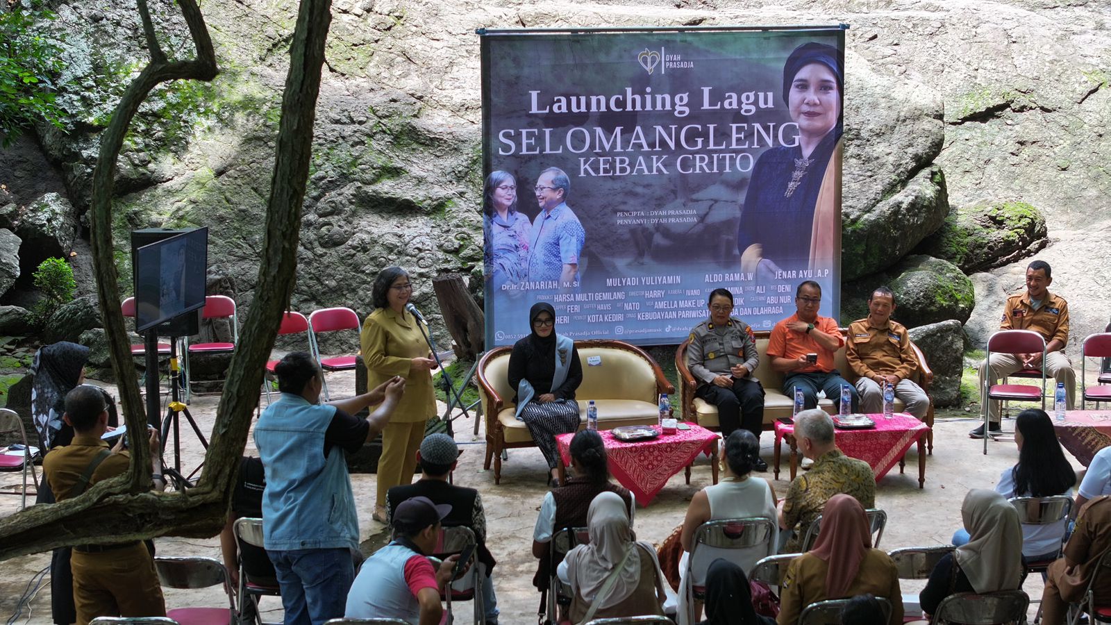 Pj Wali Kota Kediri Bersama Dyah Prasadja Seniman Kota Kediri Rilis Lagu Selomangleng Kebak Cerito