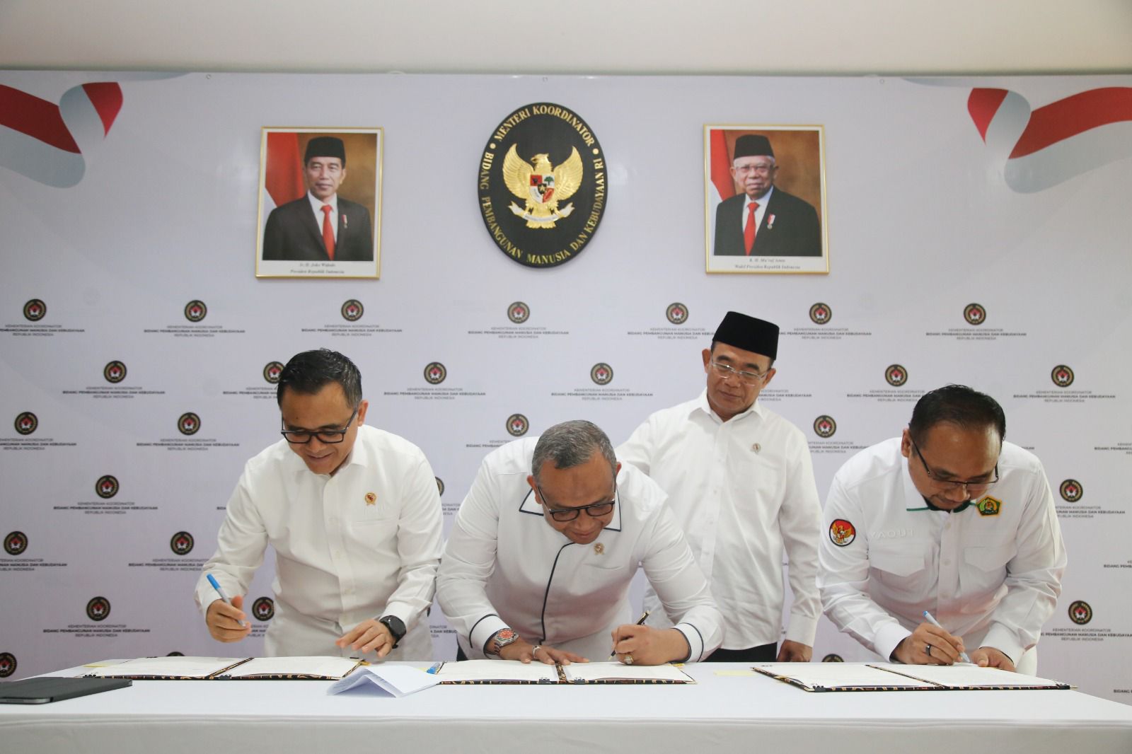 Pemerintah Tetapkan Hari Libur Nasional dan Cuti Bersama 2025 Sebanyak 27 Hari