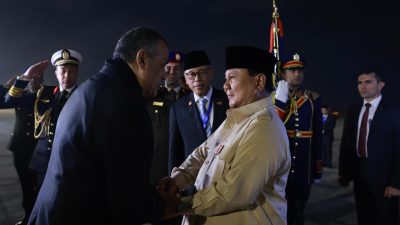 Presiden Prabowo Subianto Tiba di Mesir untuk Kunjungan Kenegaraan dan KTT D-8