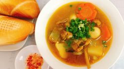 5 Resep Sop Ayam Nikmat untuk Menghangatkan Tubuh di Musim Hujan, Bunda Wajib Coba!