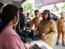 Pj Wali Kota Kediri Zanariah Tinjau Pelaksanaan OPM Jelang Natal dan Tahun Baru