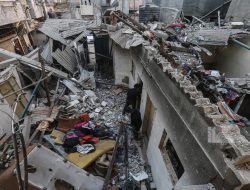 Serangan Udara Israel di Gaza Tewaskan Tujuh Warga Sipil, Puluhan Luka-luka