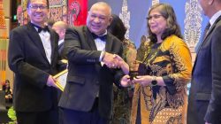 Pj Wali Kota Kediri Dianugerahi Top Hospitality Leader in Government and Public Policy oleh ITTA Foundation