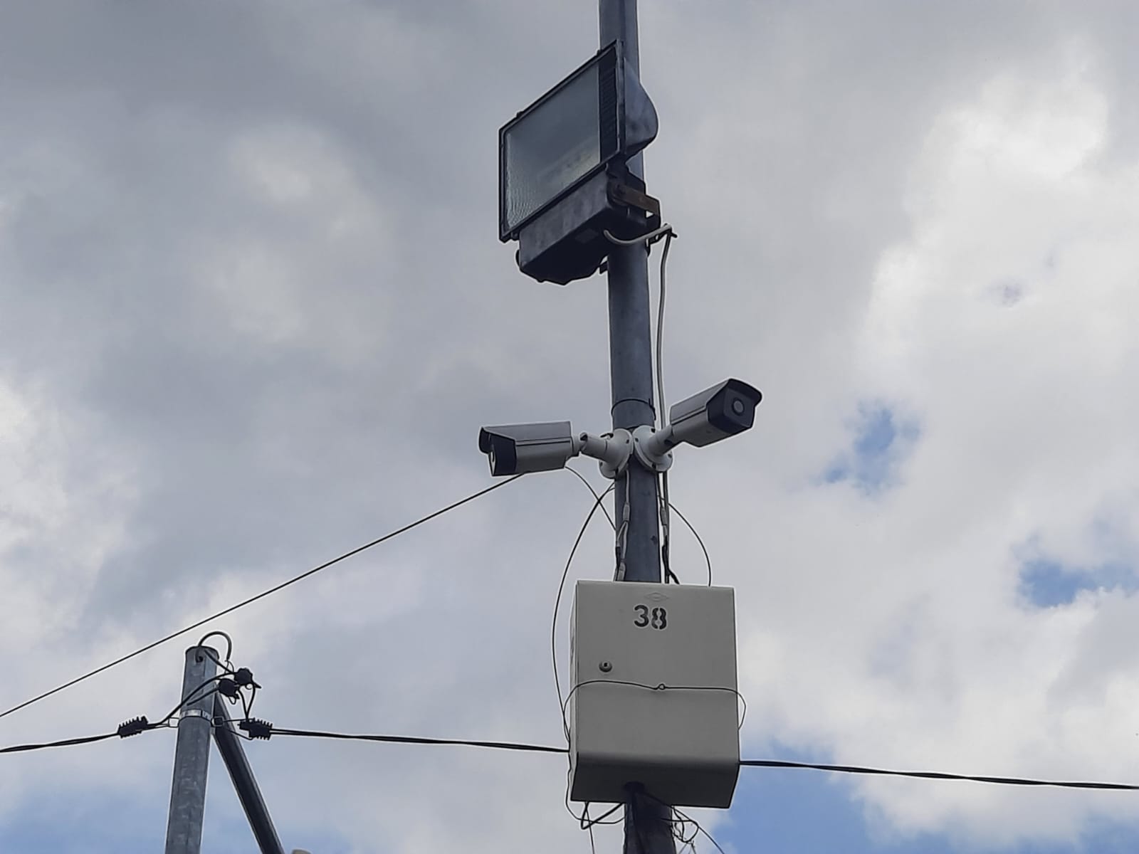 Kamera pengawas atau CCTV yang terpasang di salah satu titik di Kota Blitar. (ist)