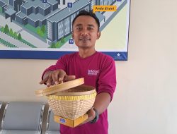 Purwadi, Pengrajin Bambu Blitar yang Sukses dengan Kerajinan Rospring