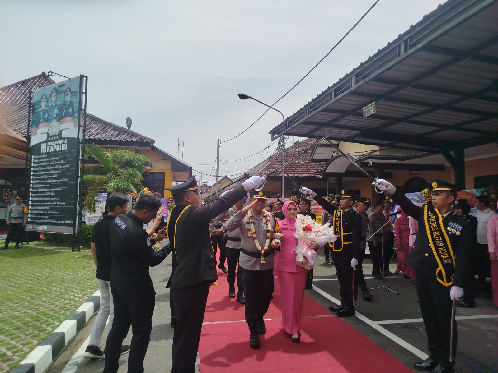 Pelepasan AKBP Danang Setiyo Pambudi Sukarno di Blitar Diwarnai Suasana Haru