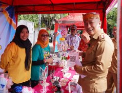 Pj. Bupati Resmikan Gedung Etalase UMKM Nganjuk untuk Tingkatkan Pemasaran Produk Lokal