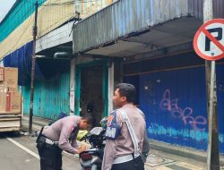 Polisi Tindak Bongkar Muatan di Kawasan Tertib Lalu Lintas