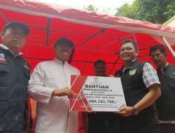 Mensos RI Salurkan Bantuan Lumbung Sosial dan Santunan Korban Kebakaran di Kediri