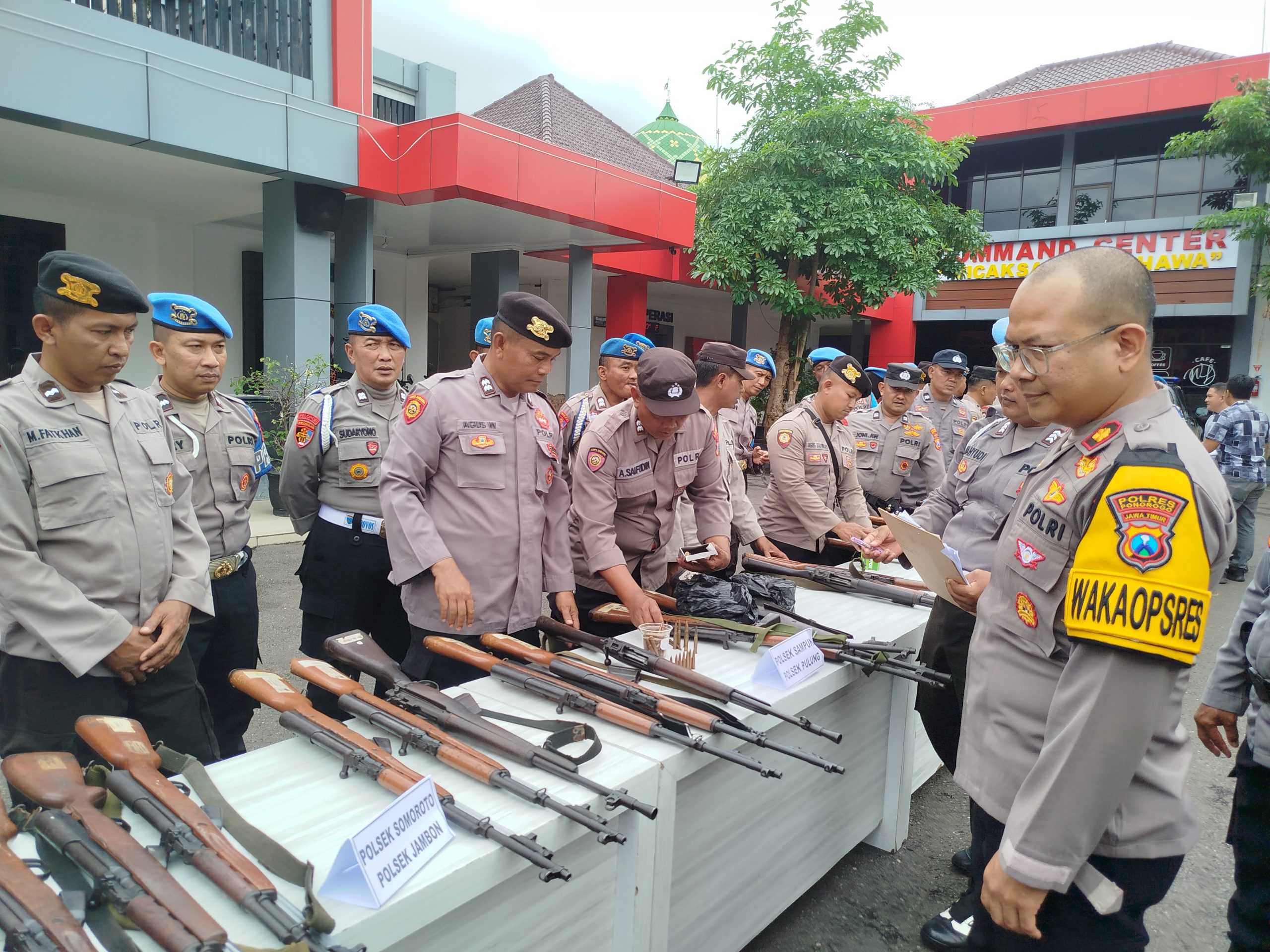 Polres Ponorogo Gelar Pemeriksaan Senpi untuk Pastikan Kelayakan dan Kepatuhan SOP