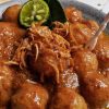 Resep Cilok Isi Daging dengan Bumbu Kacang Nikmat ala Chef Rudy Choirudin, Bunda Wajib Coba!