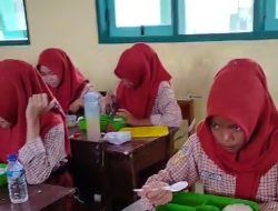 MBG di Kabupaten Kediri Sudah Dimulai di Kayen Kidul, Siswa Penerima Manfaat Nikmati Makanan Bergizi