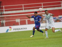 Arema Tersungkur di Kandang, Persib Bandung Bawa Pulang Kemenangan 3-1