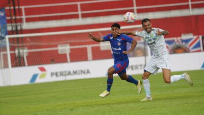 Arema Tersungkur di Kandang, Persib Bandung Bawa Pulang Kemenangan 3-1