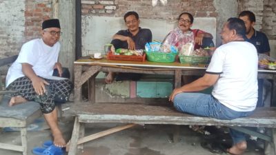 Sebagai pendamping Vinanda Prameswati dalam Pilkada 2024, Gus Qowim mengucapkan terima kasih kepada partai pendukung, relawan, dan seluruh masyarakat Kota Kediri atas kepercayaan  dan amanah yang diberikan. Ia menegaskan bahwa kemenangan dalam Pilkada ini bukanlah kemenangan pribadi atau kelompok tertentu, melainkan kemenangan seluruh warga Kota Kediri. “Ini adalah kemenangan bersama. Seluruh masyarakat Kota Kediri adalah pemenangnya,” tegasnya. Gus Qowim juga mengapresiasi jalannya Pilkada yang berlangsung aman dan kondusif. Ia berharap suasana ini tetap terjaga untuk mendukung pembangunan kota yang lebih harmonis dan sejahtera. “Tidak ada yang perlu kita khawatirkan. Kota Kediri tetap aman, tertib, dan kondusif,” tambahnya.