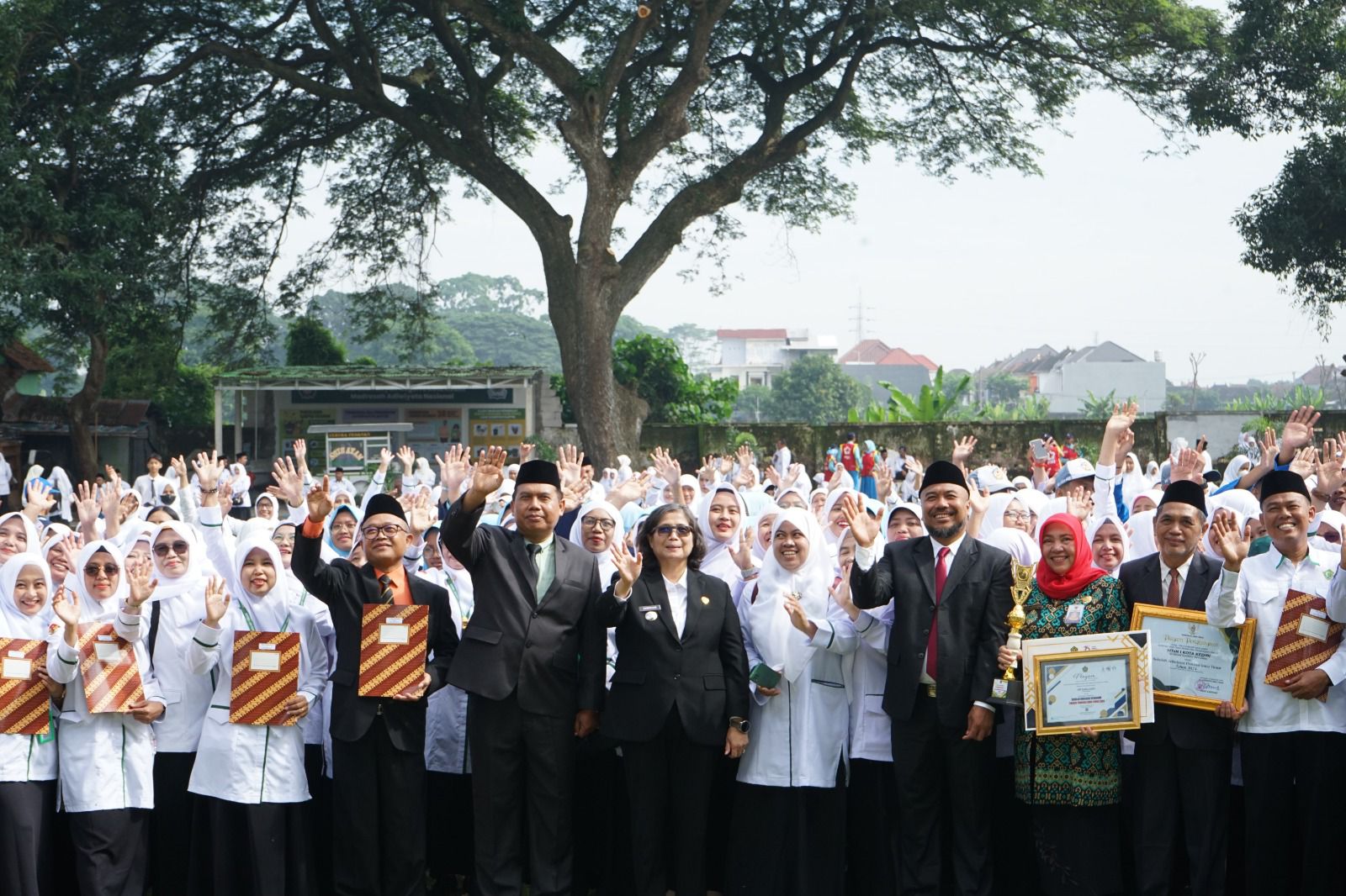 Hadiri Upacara Hari Amal Bhakti Ke-79, Pj Wali Kota Kediri : Sinergi dan Kolaborasi Pemkot dan Kemenag Harus Semakin Baik