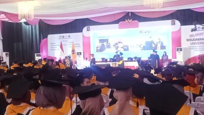 Universitas Kadiri Wisuda 974 Lulusan,  Mendukung Indonesia Emas 2037 melalui Pendidikan Unggul