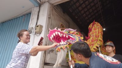 Pawai Barongsai Meriahkan Puncak Imlek 2576, Mayoritas Pemain dari Warga Pribumi