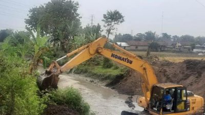 Normalisasi Sungai Jurang Gunting Pranggang Plosoklaten untuk Cegah Banjir
