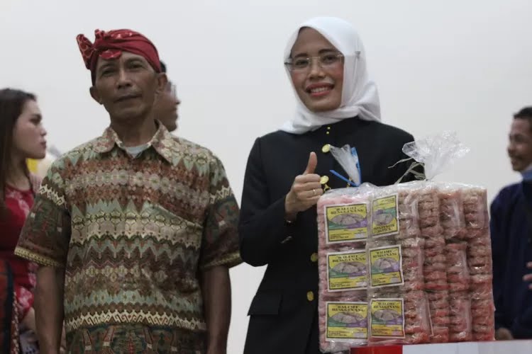 Permintaan Meningkat, Produksi Rangginang di Kediri Capai Empat Kwintal per Hari Jelang Puasa dan Lebaran