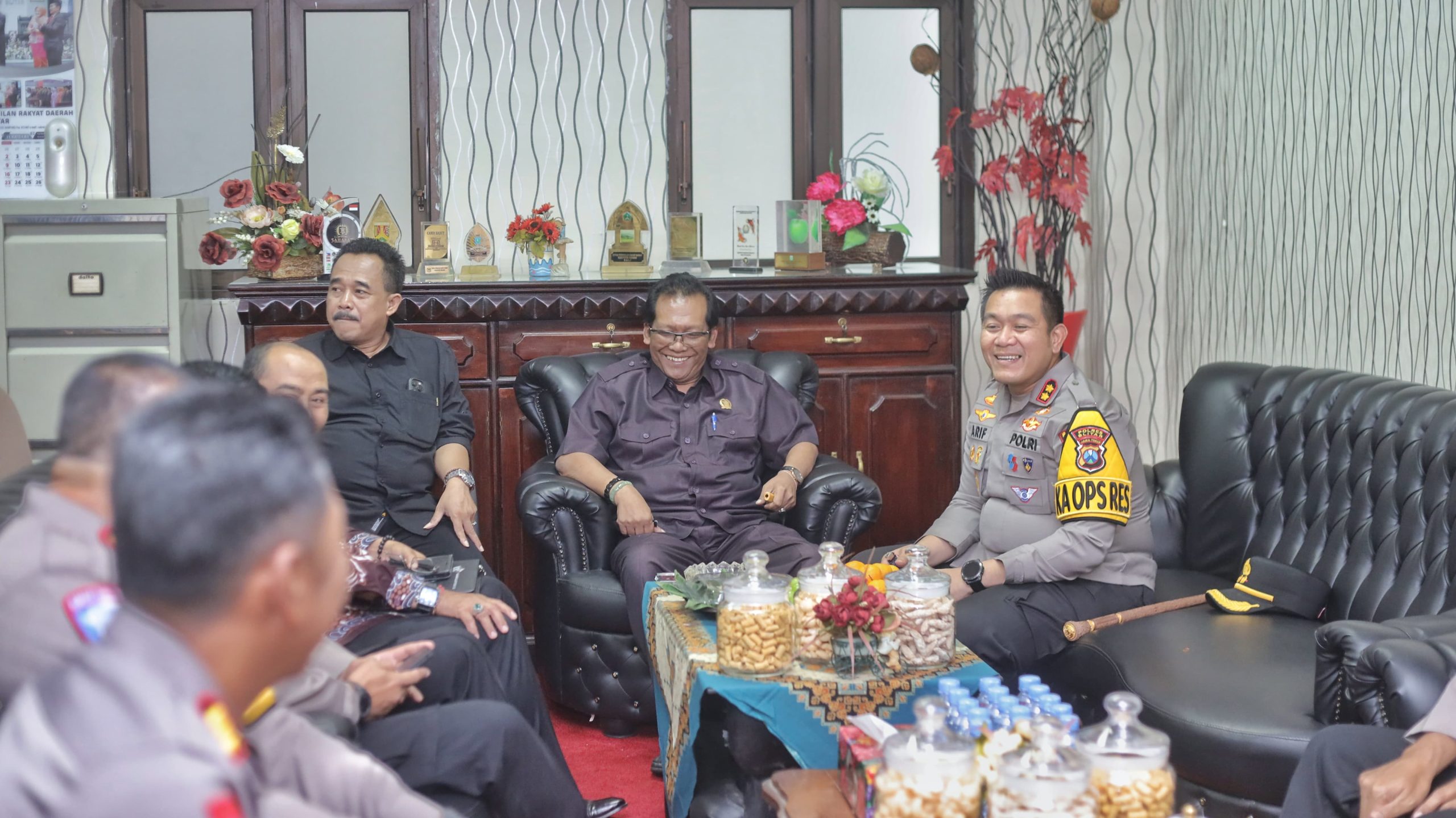 Jalin Sinergitas, Kapolres Blitar Bersilaturahmi dengan Bupati dan Ketua DPRD