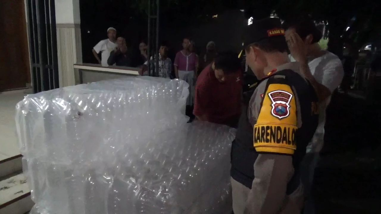 Geger! Temuan Pabrik Arak Putih di Jombang Berhasil Diciduk Polisi, Omzet Capai Rp1 Miliar