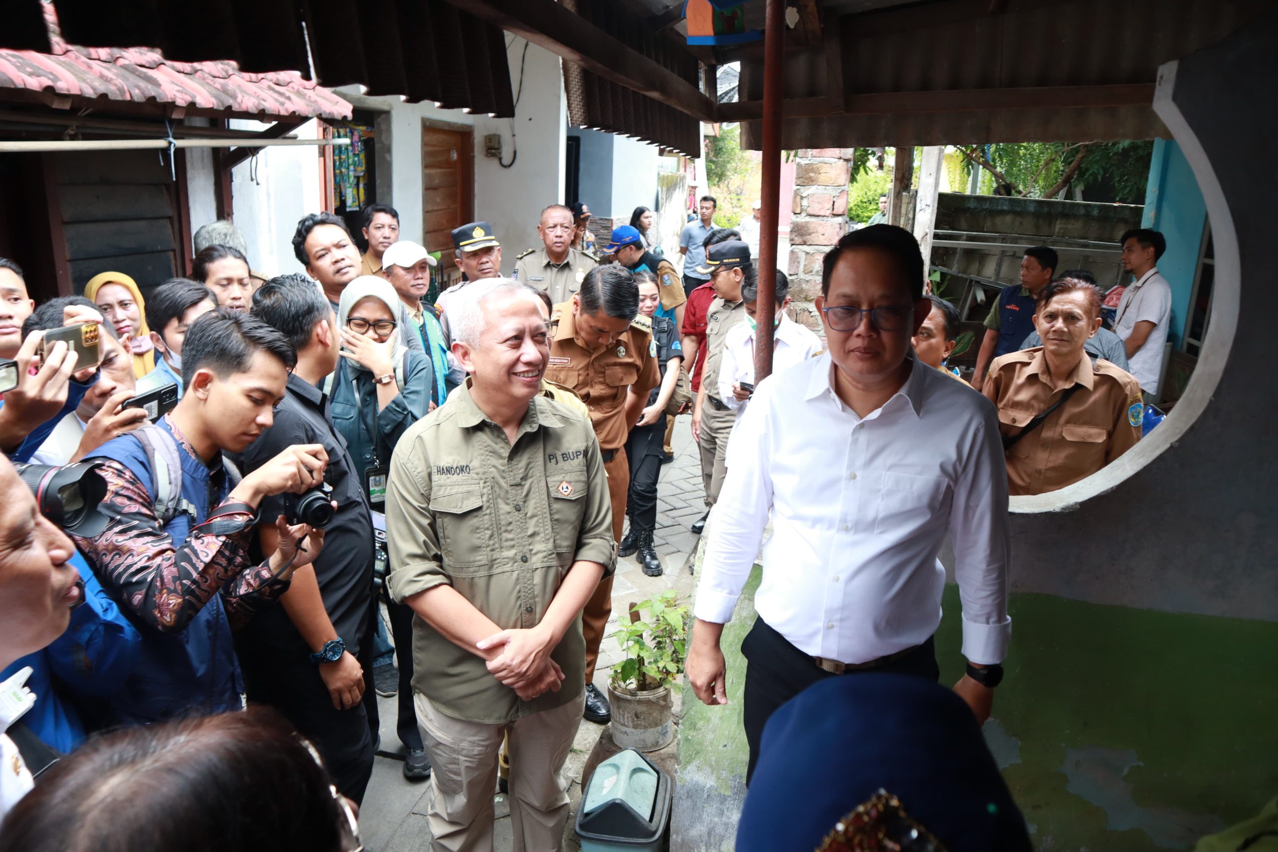 Sinergi Pj Gubernur Jatim dan Pj Bupati Nganjuk dalam Pembebasan Korban Pasung