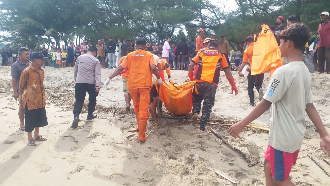 Pamit Jualan! Pedagang Bakso Asal Blitar Tewas Terseret Arus ke Pantai Sine