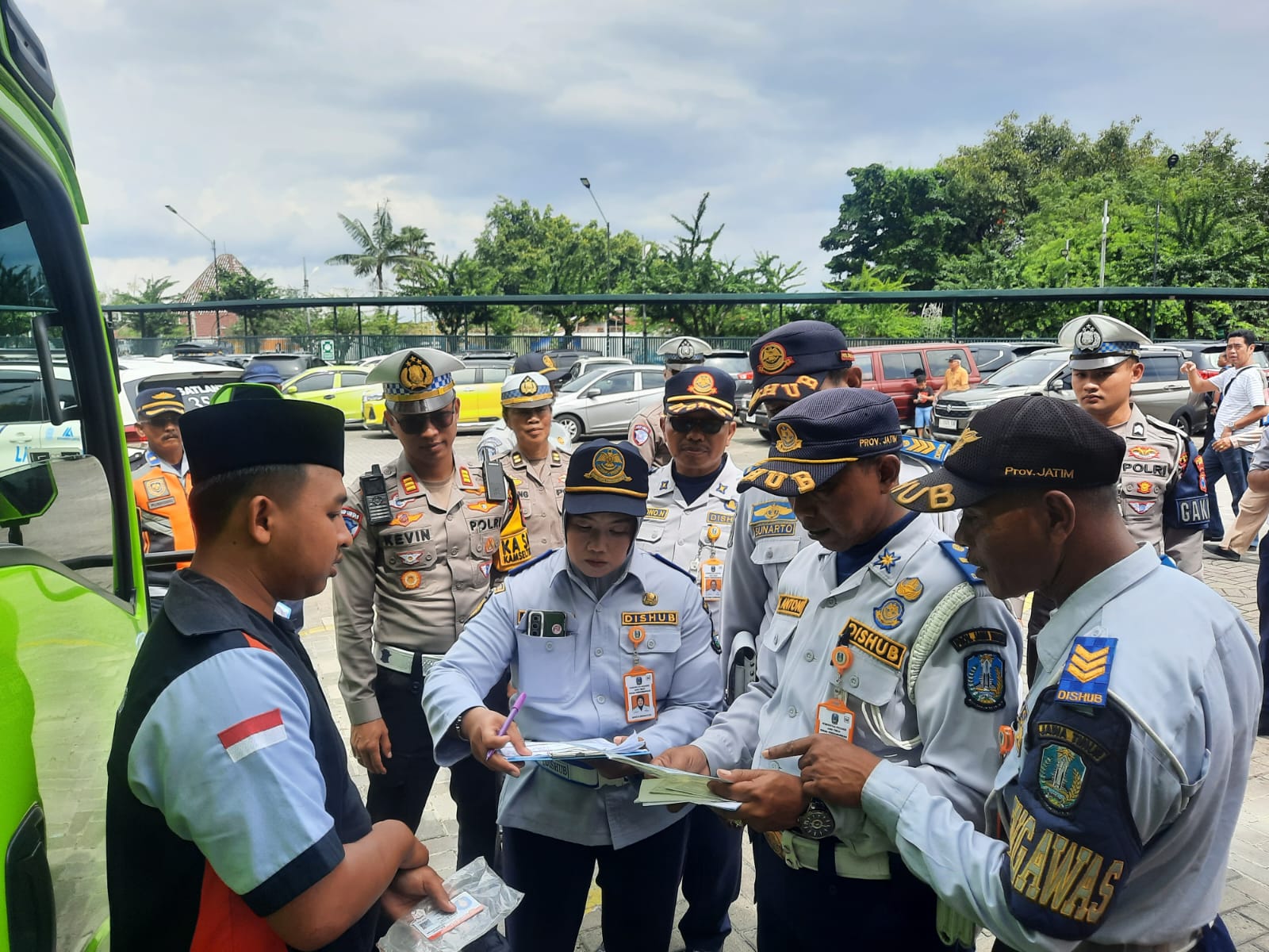 Antisipasi Kecelakaan, Satlantas Batu Gelar Ramp Check untuk Bus Lokal!
